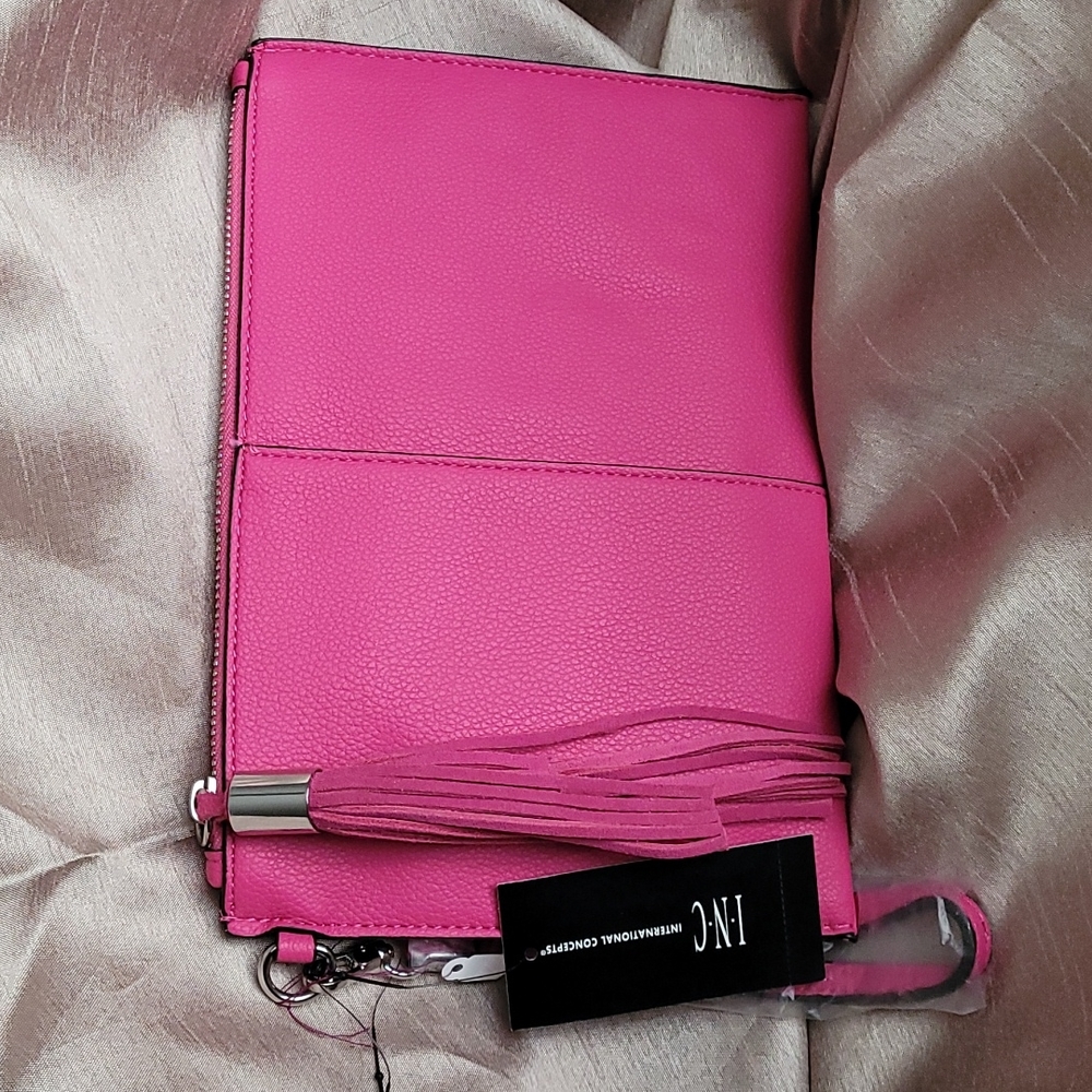 INC INTERNATIONAL CONCEPTS wristlet